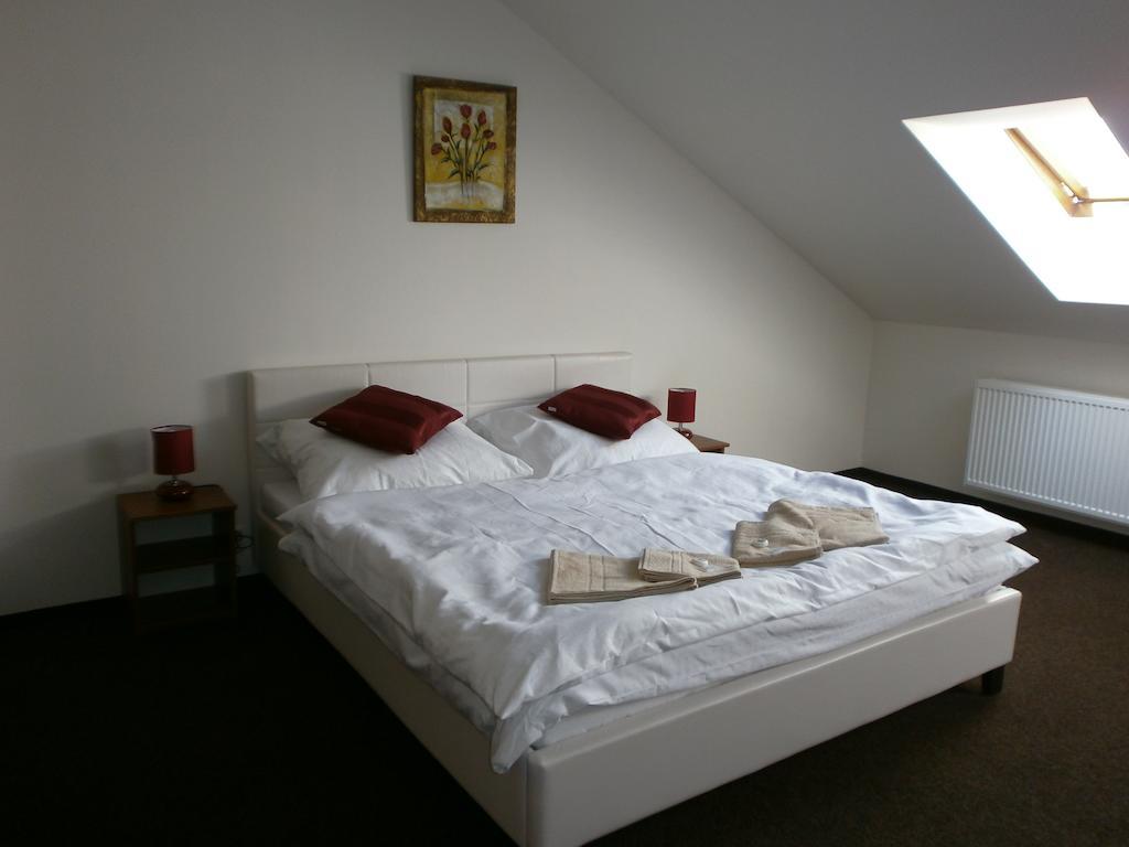 Hotel U Cisare Mělník Habitación foto