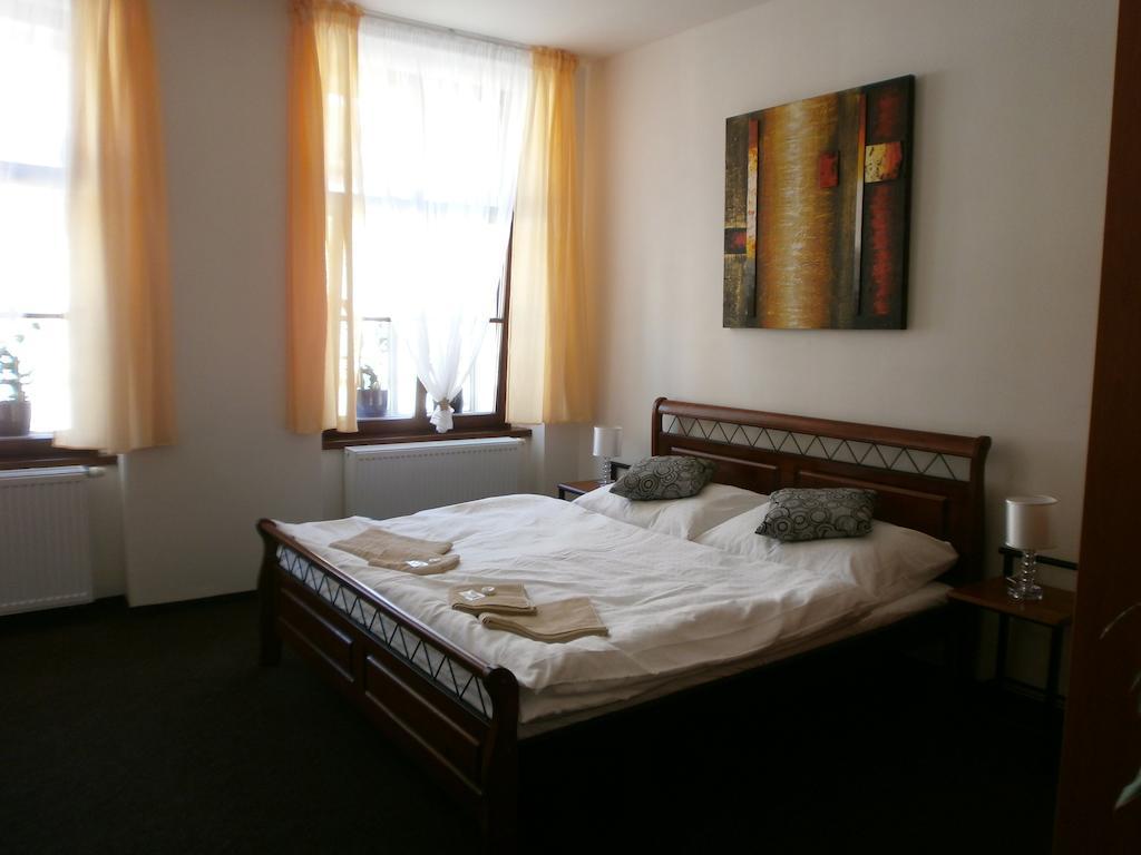 Hotel U Cisare Mělník Habitación foto